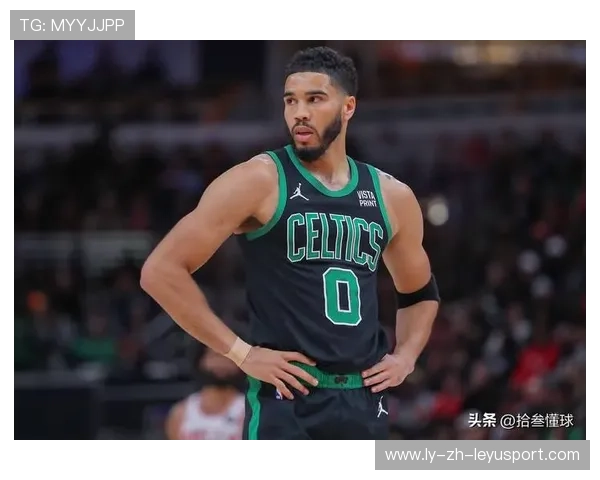 塔图姆吸引防守，波士顿凯尔特人找到空位